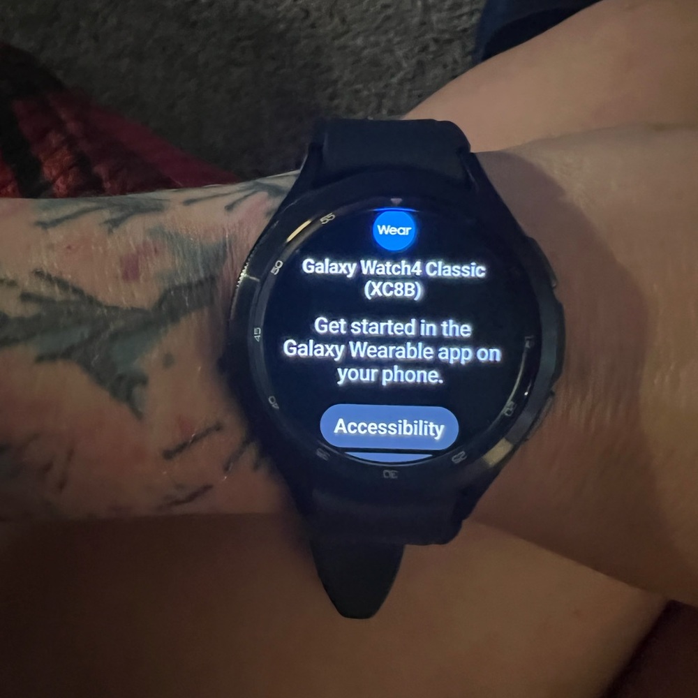 Galaxy Watch4 Classic, LTE, Bluetooth, Wi-Fi, GPS, With 46 mm Face barely worn